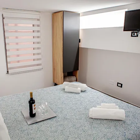 Ruggero Settimo - Holiday home *