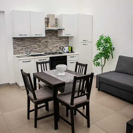 Holiday home Ruggero Settimo -